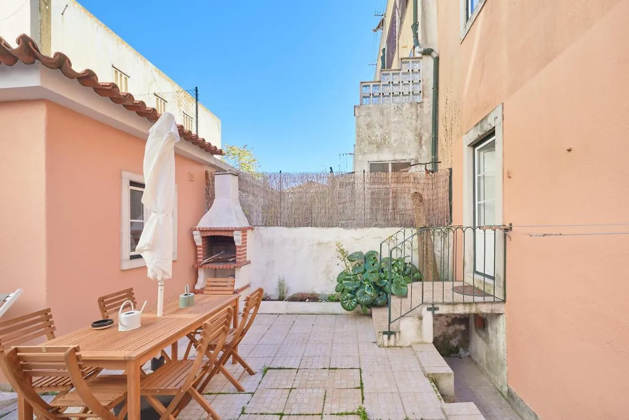 Appartement Amazing Terrace And Riverview In Historical Lissabon