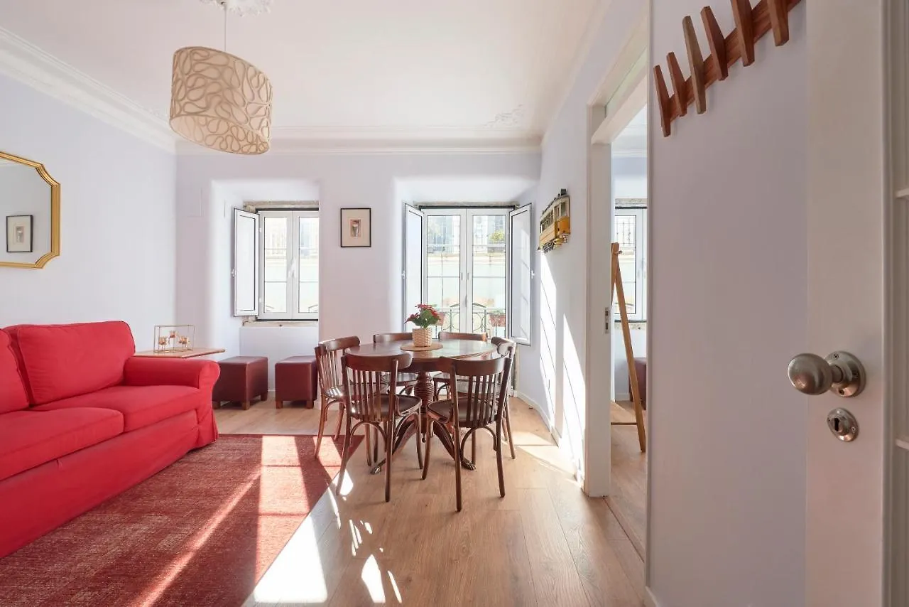 Appartement Amazing Terrace And Riverview In Historical Lissabon